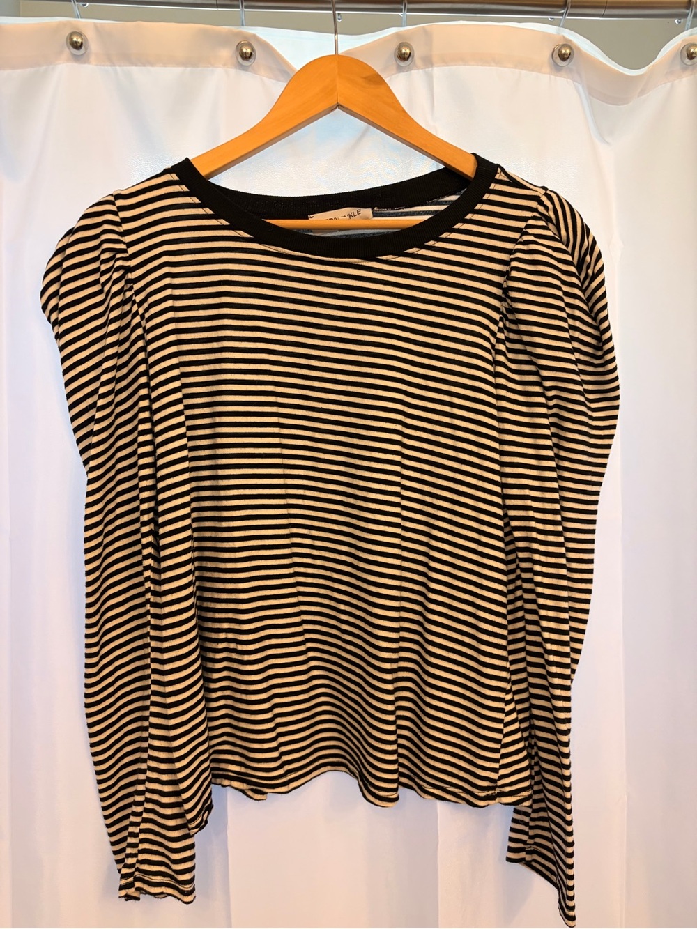 Ladies Striped Puff-Sleeve Long Sleeve Top - Black & Cream L